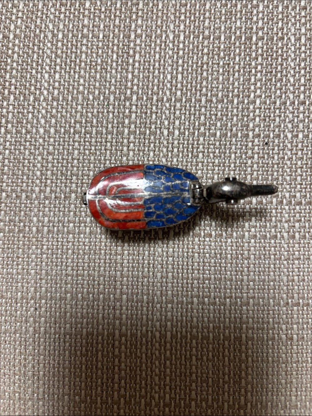 Vintage sterling Middle Eastern pillbox